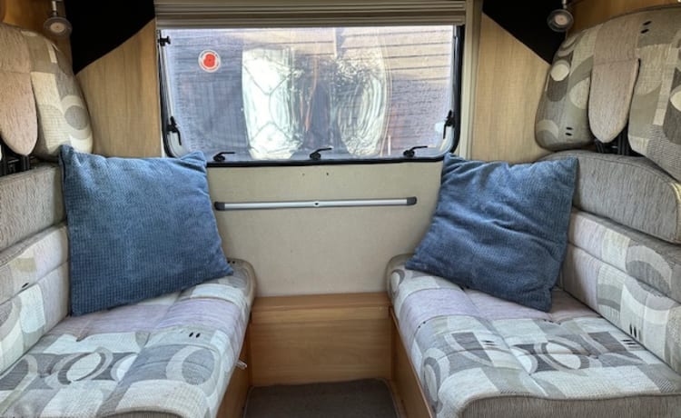 5 berth Ace Adventurer 635EK