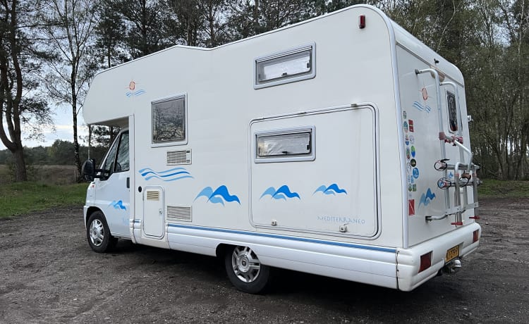 THE SEA – 4-5 persoons gezins camper 