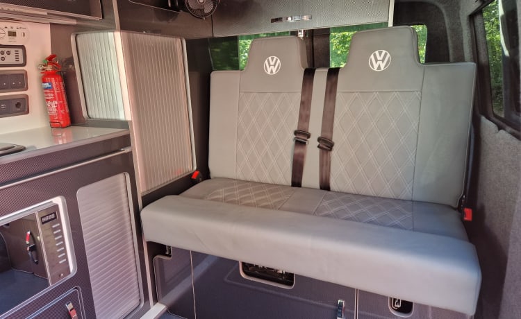 Bluebell – VW T6 4-persoons camper - automaat