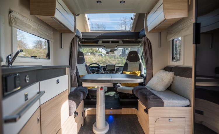 Camper Bobby – Luxe op wielen - Challenger 4P VOLLEDIG UITGERUST ! Klaar voor vertrek !