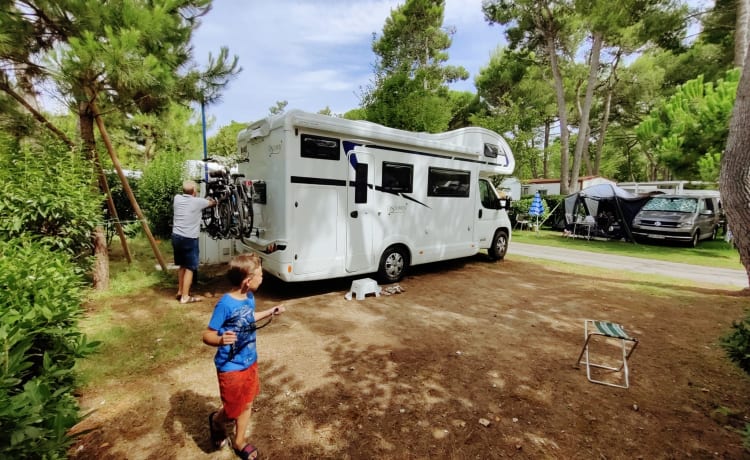 Elbot – Mclouis Alcôve 5/6 personnes à louer - Parfait pour les familles