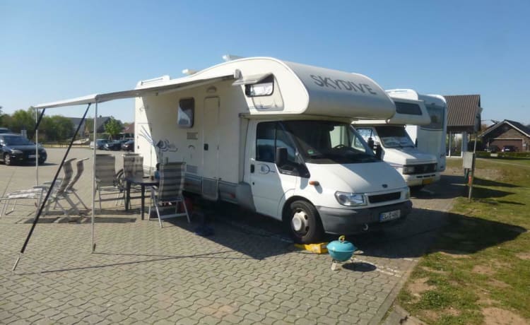 Skydive  – 6 person Ford Rimor motorhome