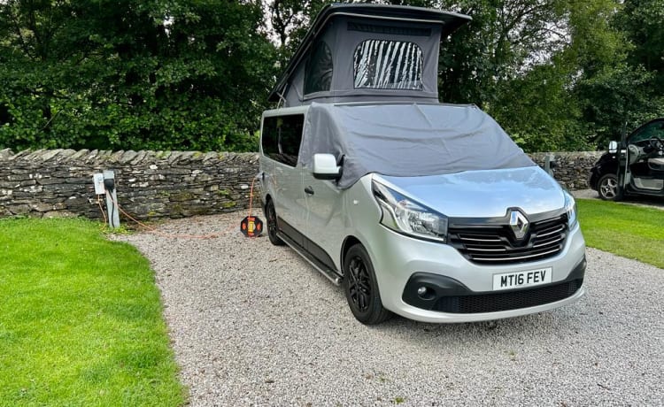 Trevor – 4 berth Renault campervan from 2016