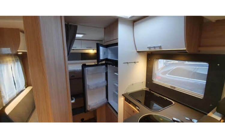 Limmer mobile – Young camper ideal for 2 adults with 1 or 2 children