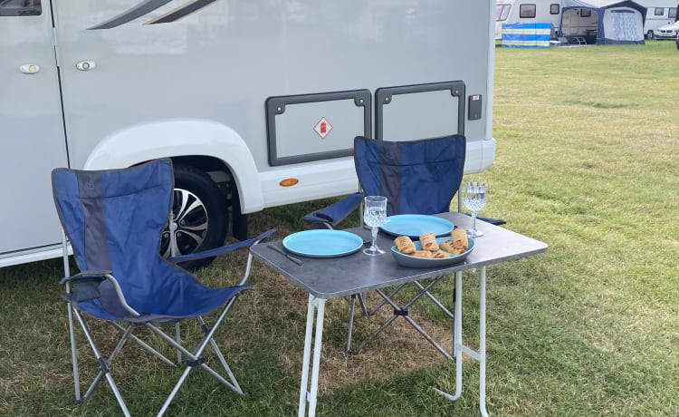 Elddis Explorer Luxus-Wohnmobil mit 4 Schlafplätzen 2020