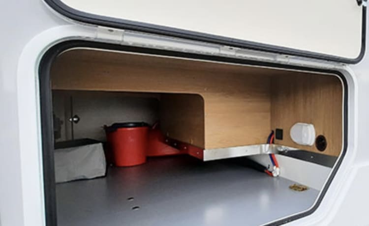 Alan – 6 berth Roller Team alcove from 2020