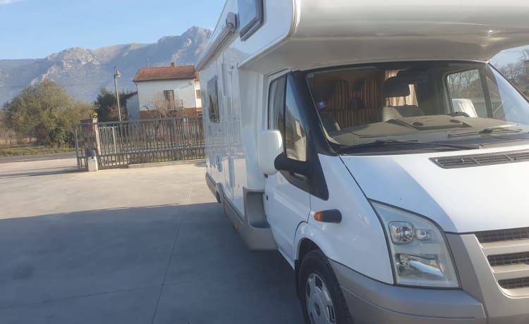 ROLLER TEAM 955 – FORD 4+1 BEDS AND VIESA CLIMATE