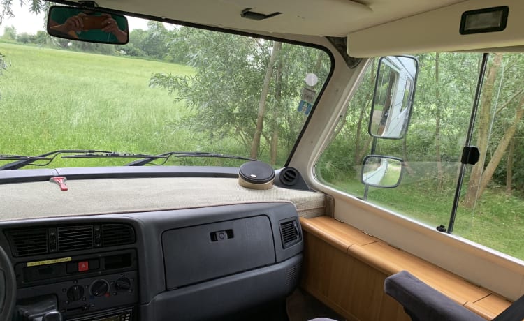 6-person Hymer B544 for a carefree camper holiday!