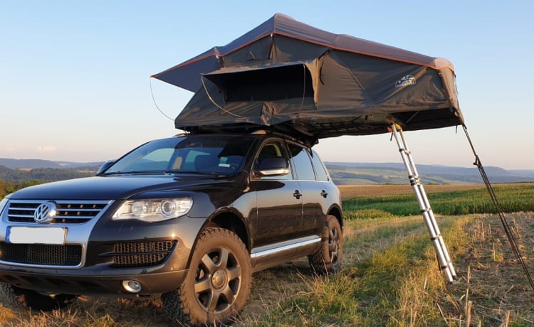 VW Touareg 4x4 off-road daktent camper