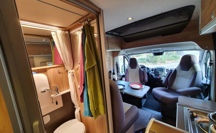 Hymer Grand Canyon, Automatik, km frei, 4 Personen ab 2017