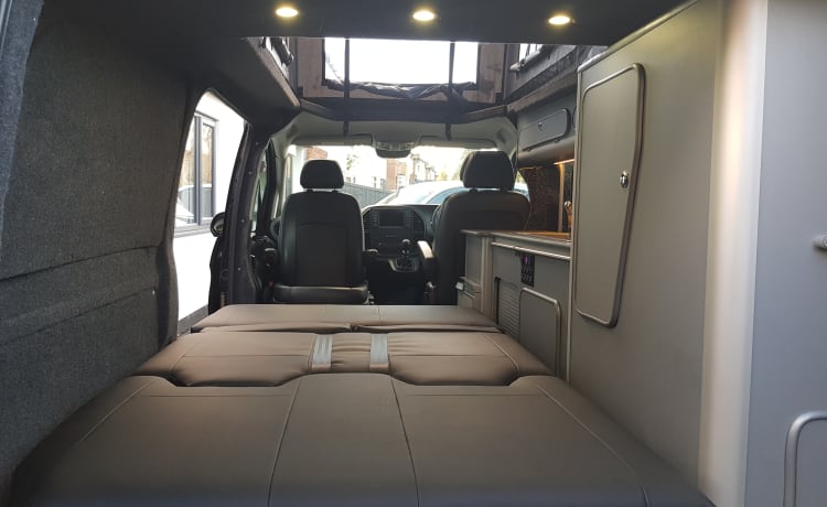 Black Beauty – Mercedes-Benz campervan Brand new conversion with drive away Awning