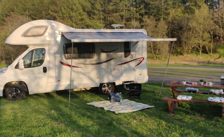 Noleggio camper per famiglie Fiat Bessacarr 5 cuccette/5 cinture