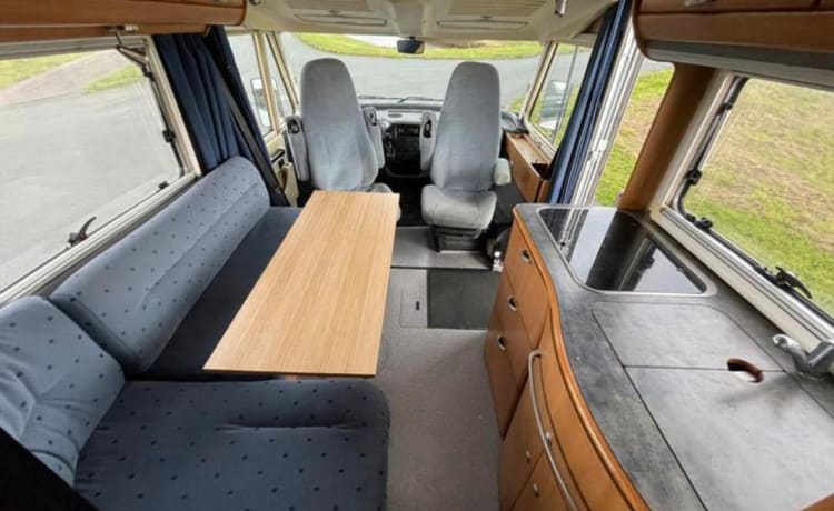 6p Hymer integrated uit 2004