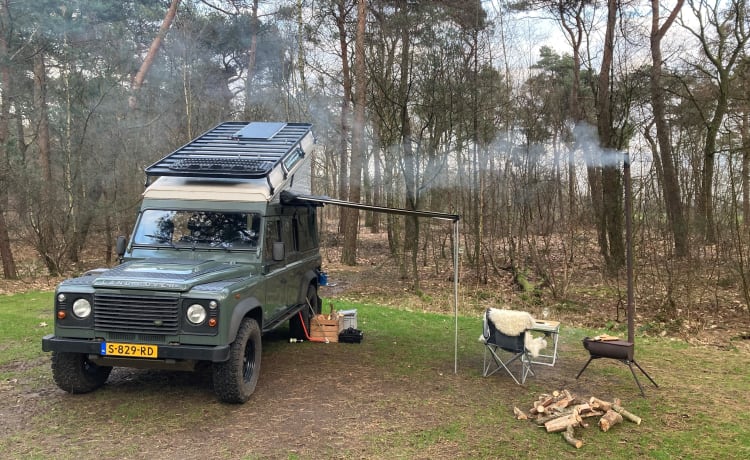 Land Rover Defender kampeerauto met hefdak, 2 personen