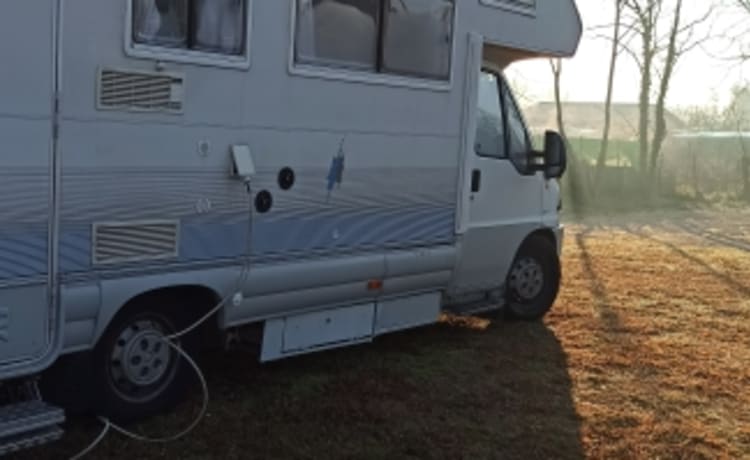 Jonny – Jonny un Camper per Amico x viaggiare in libertà comodamente