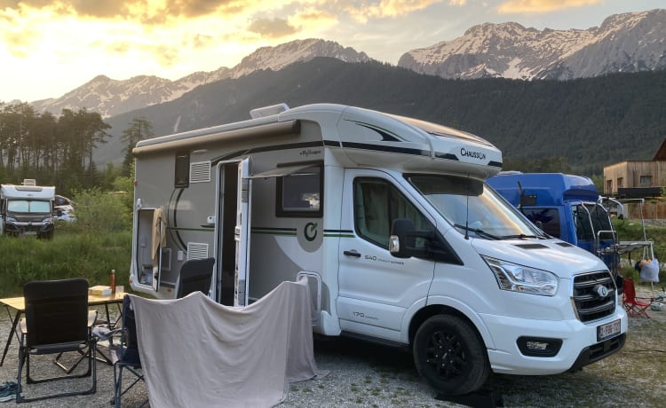 4p Chausson semi-integrated uit 2024