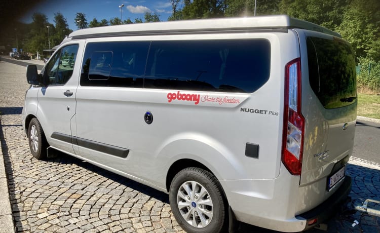 Kompana – Nieuwe en perfect uitgeruste camperbus. Luxeauto met 4 slppl! 