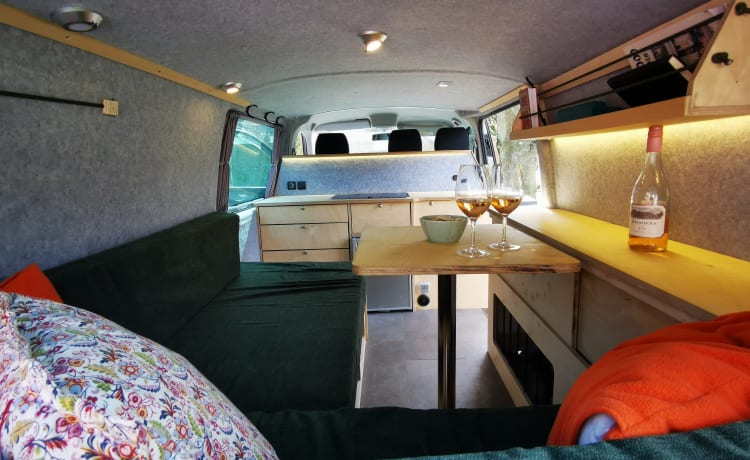 Cozy Custom Volkswagen T6.1 (Automatic!)