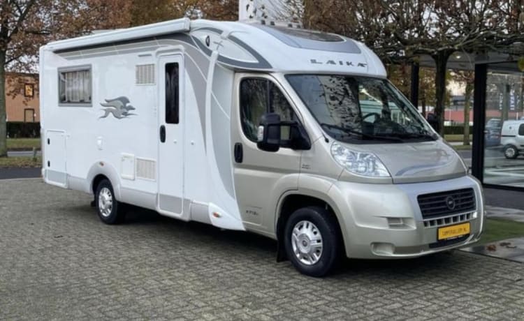 Laika – Zeer mooie luxe  Laika Hymer Camper 