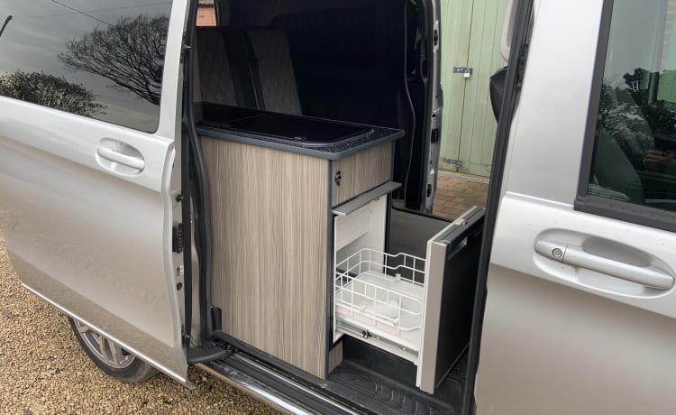 Oscar – Mercedes Vito Camper