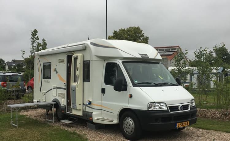 Benimar 680 Teilintegrierter ab 2006 4 Personen