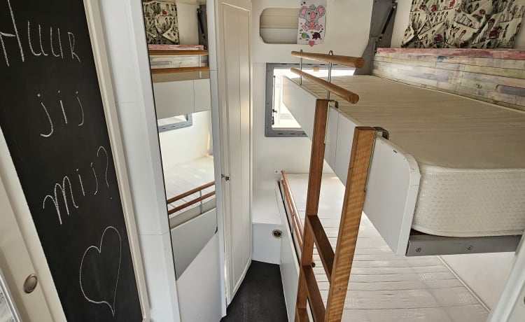 Comfortable 4-person Ford Transit Rimor Camper - Perfect for Families!