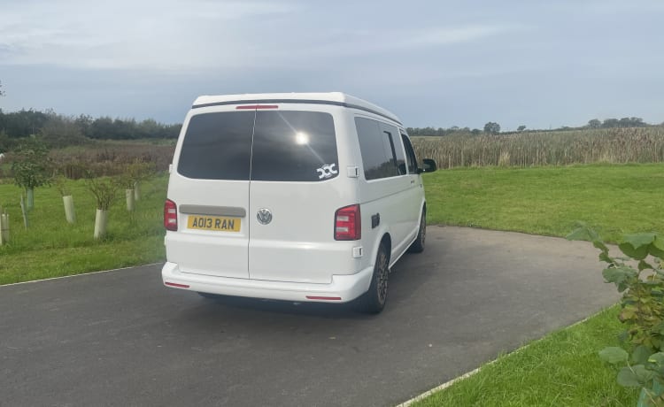 4 berth Volkswagen campervan from 2018