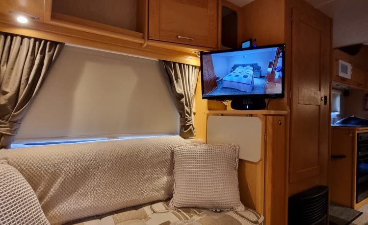 Bax - 6 Berth – Unser beliebtes Wohnmobil, bereit für Ihr nächstes Abenteuer