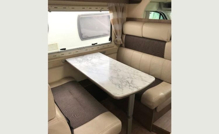 Bryn – 6 berth Ford alcove from 2015