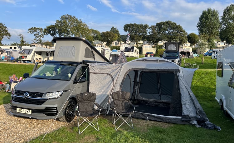 Molly – 4 berth Volkswagen campervan from 2023