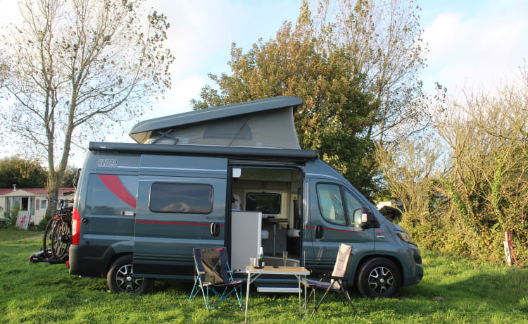 BleuJardin – Mobilvan Fiat Bürstner Eliseo C602 4 personen