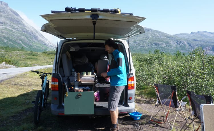 The Lebuski – Adventure camper - back to nature-