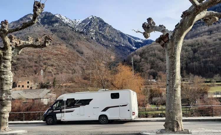 Swift Toscane – Extra geräumiges Wohnmobil Tuscany Swift für 4 Personen