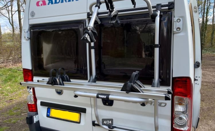 4er Adria Mobil-Bus