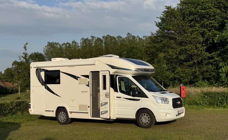 Welcome to our Chausson semi-integrated