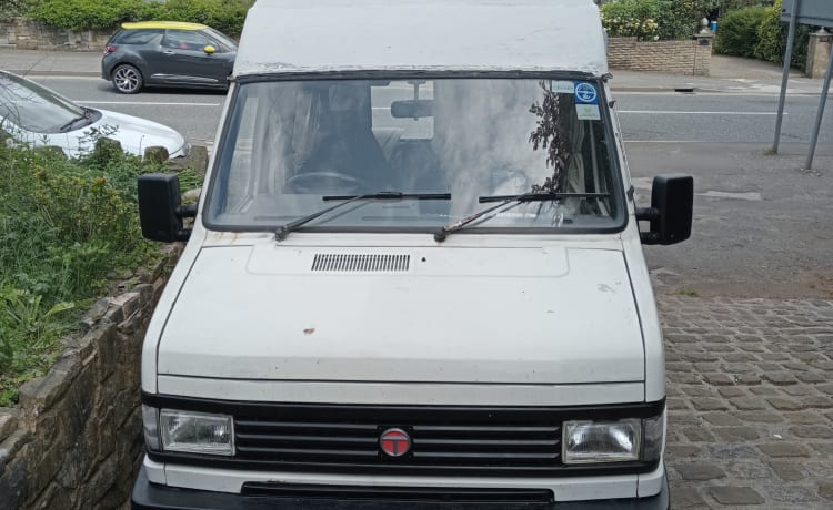 Betsy – 3 berth Other campervan from 1992