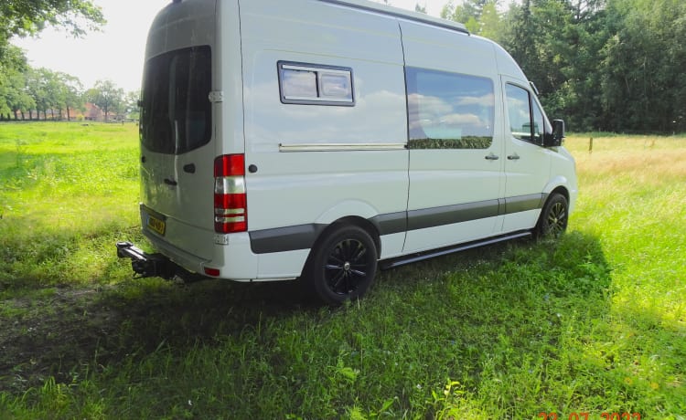 Camper autobus Mercedes Benz Sprinter 4 posti automatico.