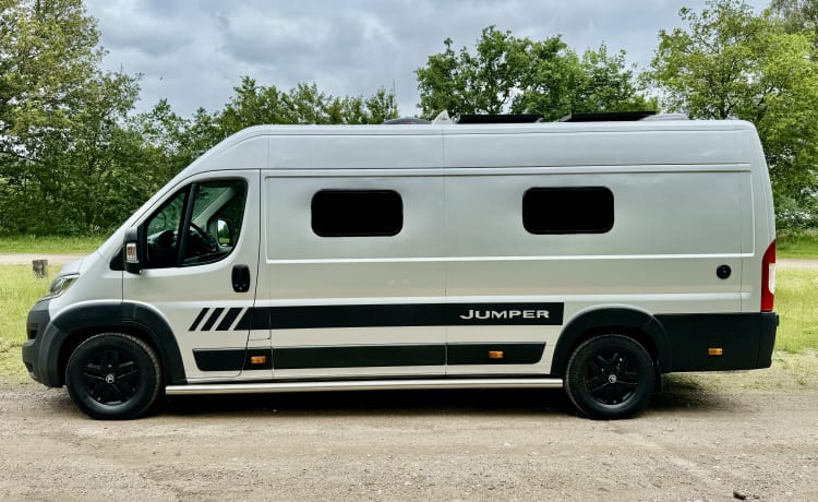 Boaz  – Citroën Jumper 2018 campervan 2 persoons L4H2 