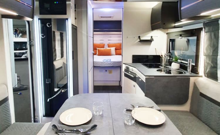 Chausson 777 GA titanium premium 170hp automatic from 2022