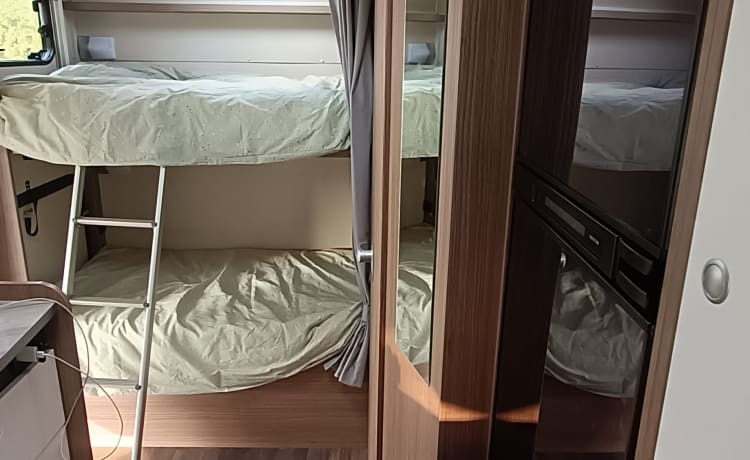 Rupelcamper – 6p Carado alcove uit 2019