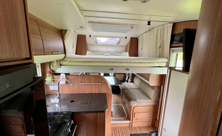 5 person Adria matrix 680 SP half integral camper