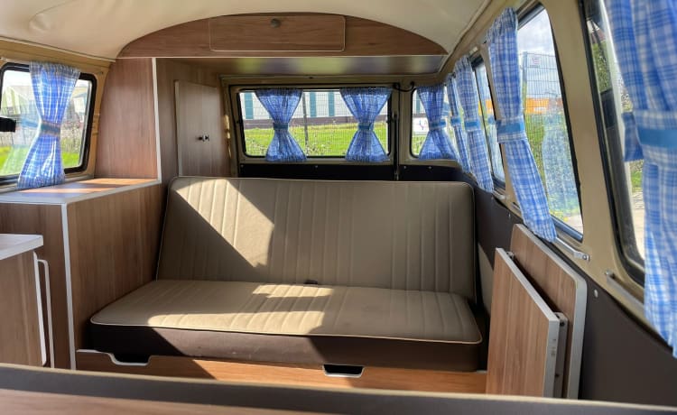 The Sunrise  – Volkswagen Bus - T2 