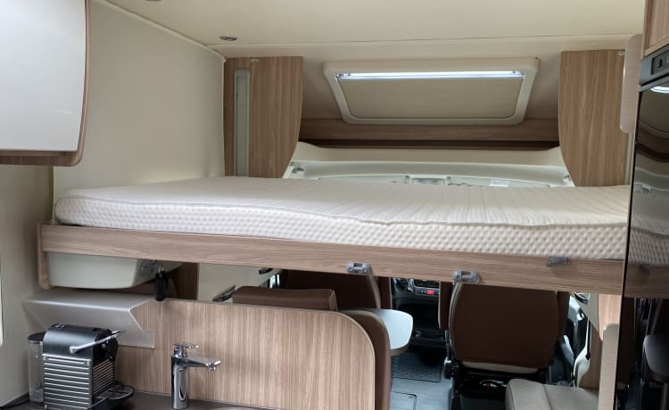 Vrijheid 1 – Bürstner T660 Limited 2021 Letto alla francese + letto basculante