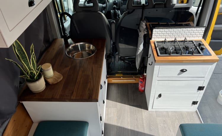 2 Personen Off-Grid Campervan