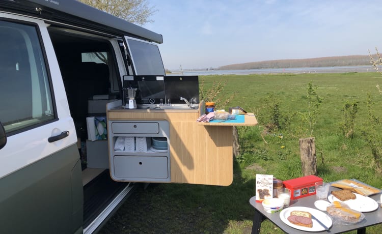 Volkswagen Bus Camper TonkeVanXL von 2020