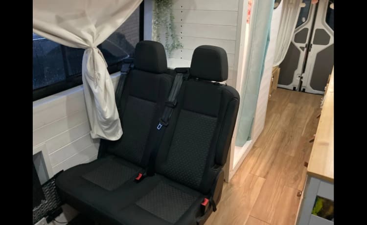 Crafty Fredrick – Le VW Crafter Supervan 2018 confortable