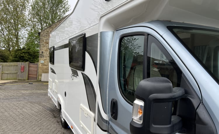 Andante – 6 berth Peugeot Elddis Signature 180