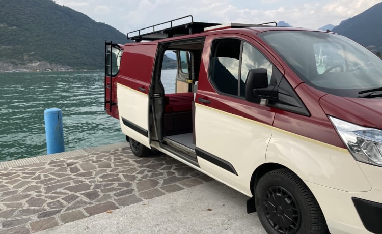 Furghi – Camperized Van with habitable Deck