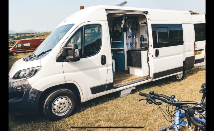 Bailey The Campervan  – Don’t Stop Exploring 