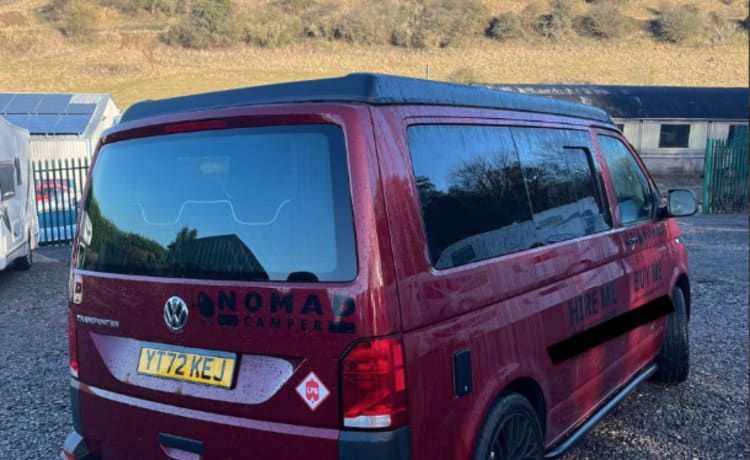 YT72KEJ NOMAD –  Nomadencamper met 4 slaapplaatsen